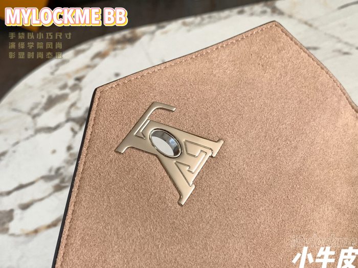  Handbag   Louis Vuitton   M53583   size  22.5x17x5.5  cm 