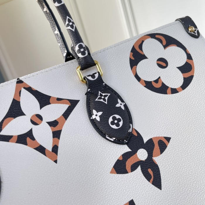  Handbag   Louis Vuitton  M45675   size   41.0 x 34.0 x 19.0  cm