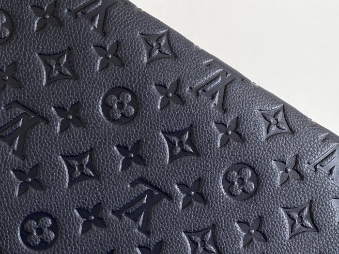  Handbag  Louis Vuitton  M45665  size  26X20X5  cm 