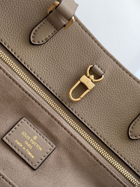 Handbag   Louis Vuitton   M45607   size  34-26-15  cm