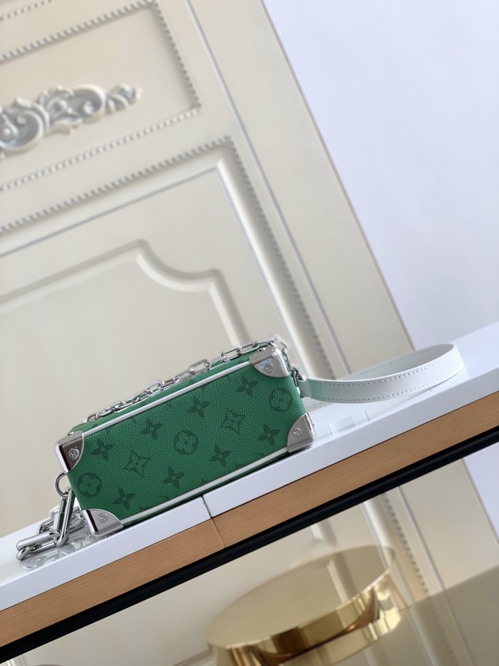  Handbag Louis Vuitton  44480  size  18.5 x 13 x 8  cm