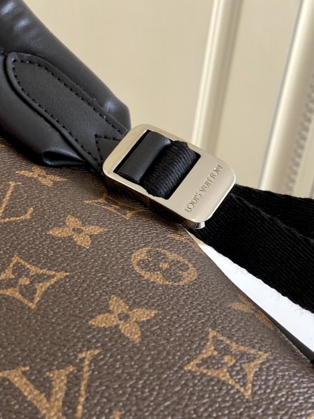 Handbag   Louis Vuitton   N45349  size  32.0 x 40.0 x 13.0  cm