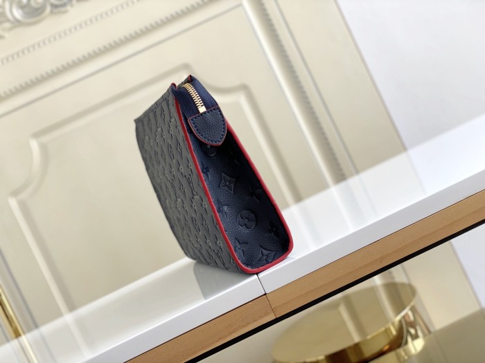  Handbag  Louis Vuitton  M45665  size  26X20X5  cm 