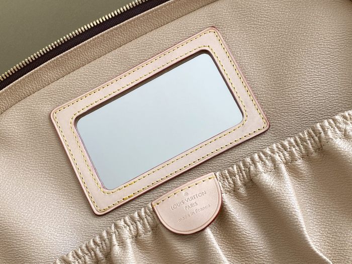  Handbag   Louis Vuitton  M47280  size  31.5 x 20.0 x 21.0  cm  