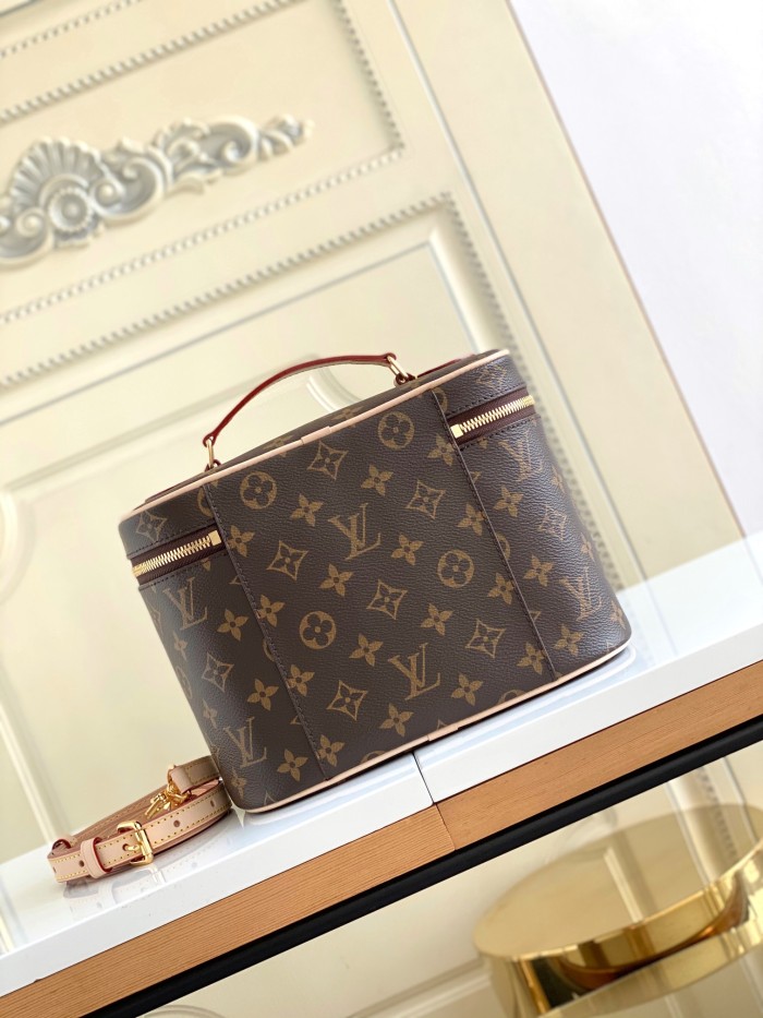 LOUIS VUITTON Canvas With Leather Makeup Bags Handbags Small Size Women's Brown M42265 size 24*14.5*18 cm