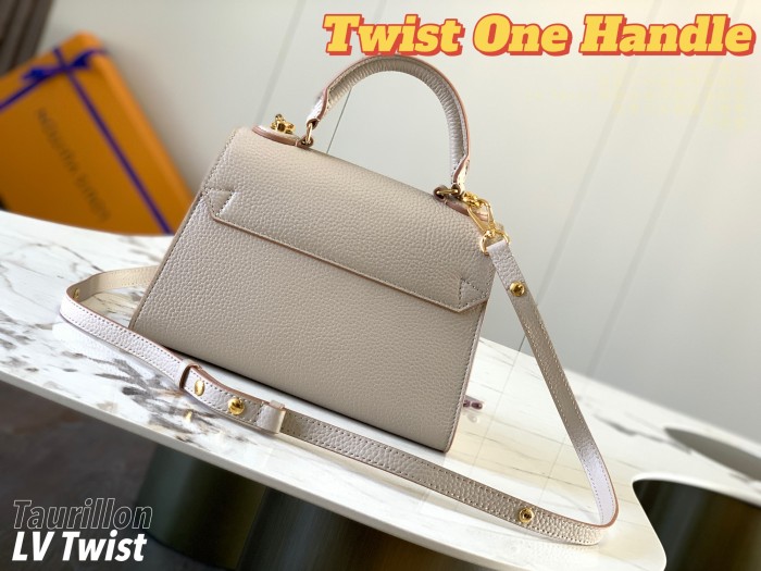  Handbag   Louis Vuitton  M57214   size   17.0 x 25.0 x 11.0  cm