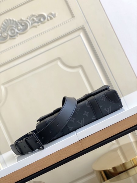 Handbag   Louis Vuitton   M45727  size  24 x 18 x 5.5  cm  