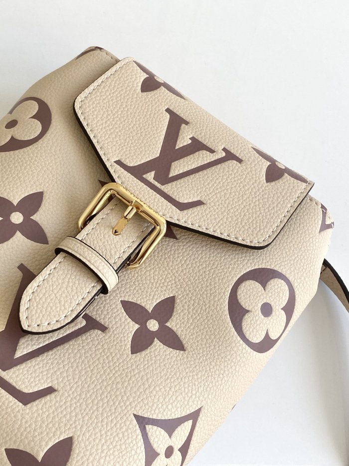 Handbag   Louis Vuitton   M80738  size  13 x 19 x 8  cm