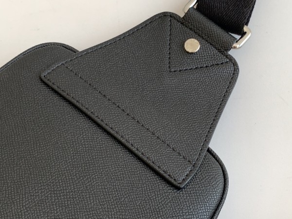  Handbag   Louis Vuitton  M30443  size  20.0 x 31.0 x 10.0  cm