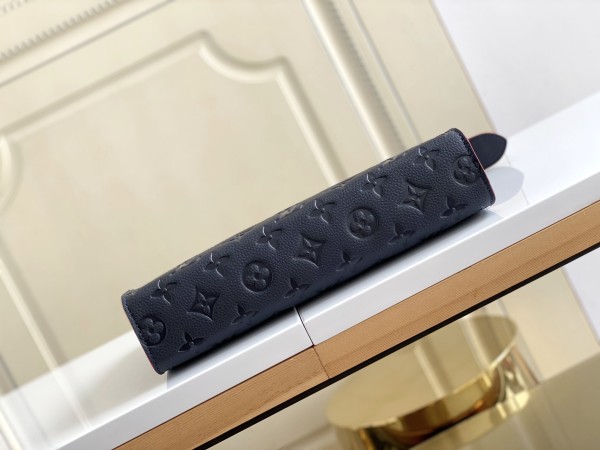  Handbag  Louis Vuitton  M45665  size  26X20X5  cm 