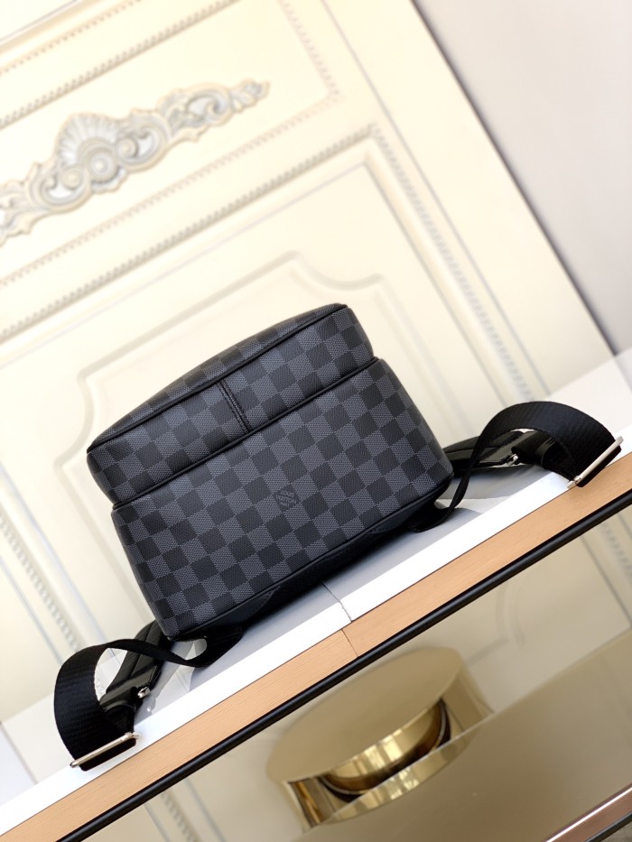  Handbag   Louis Vuitton  N58024  size   26 x 45 x 17  cm  