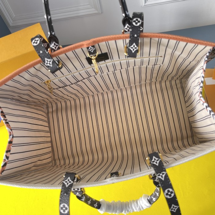  Handbag   Louis Vuitton  M45675   size   41.0 x 34.0 x 19.0  cm