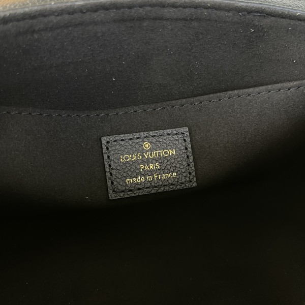  Handbag   Louis Vuitton  M45859   size  24 x 14 x 9  cm