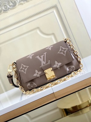 Handbag   Louis Vuitton  M45836  size  24 x 14 x 9  cm