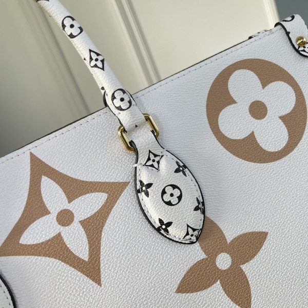  Handbag    Louis Vuitton  M44571  size  41x34x19  cm