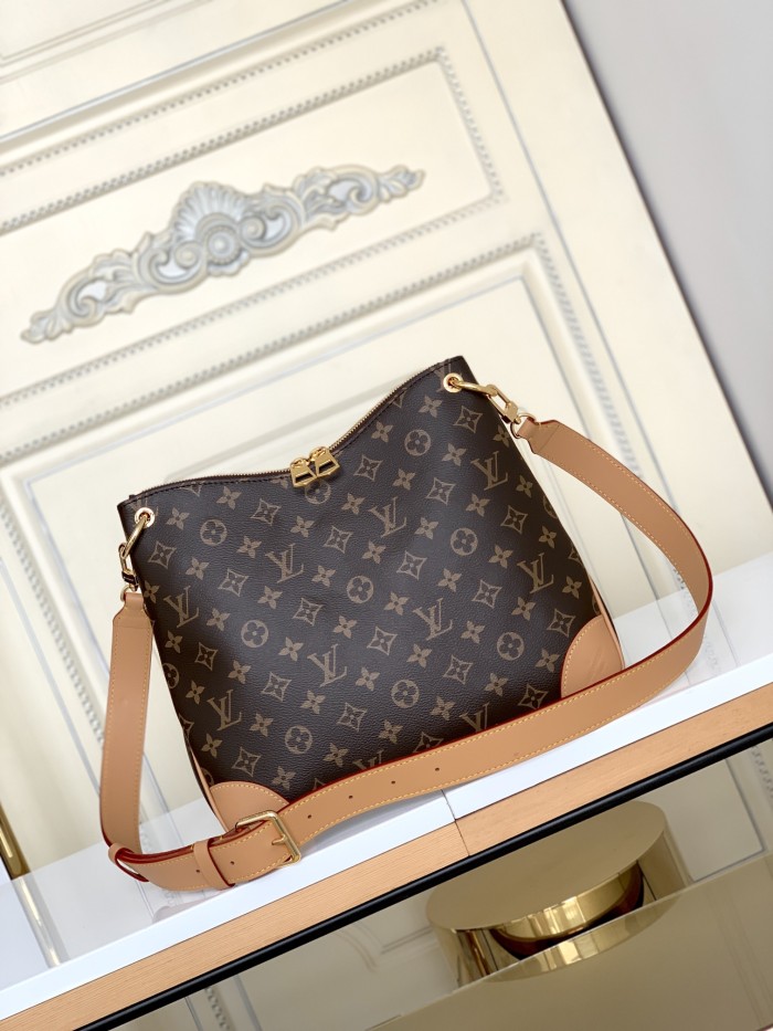Handbag  Louis Vuitton  M45355   size  31.0 x 27.0 x 11.0  cm