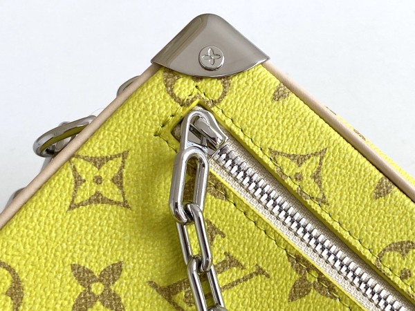  Handbag   Louis Vuitton  44480  size  18.5 x 13 x 8  cm