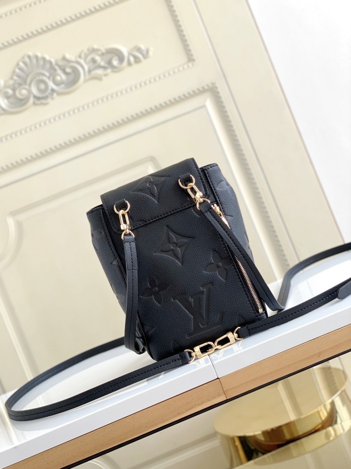  Handbag   Louis Vuitton   M80738  size  13 x 19 x 8  cm