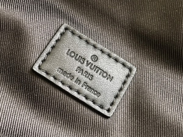 Handbag   Louis Vuitton   M44336   size  47.0 x 20.0 x 9.0  cm