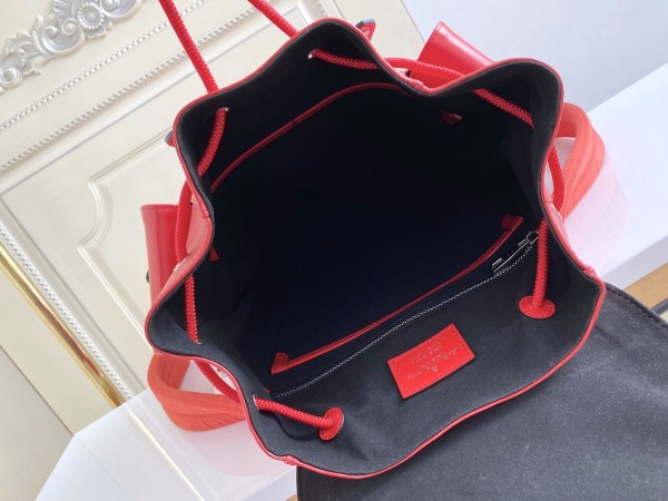  Handbag    Louis Vuitton   M41709  size   34*13*47  cm 