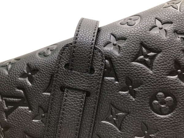  Handbag   Louis Vuitton  M55878   size   22*13*14   cm