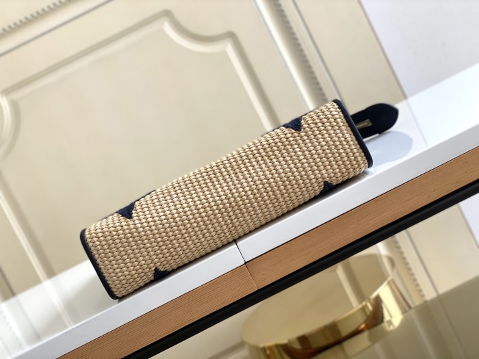  Handbag   Louis Vuitton   M80352  size  25x 20 x 5.5  cm