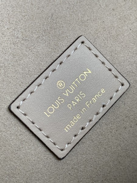 Handbag Louis Vuitton M45555 size 26*17*26 cm