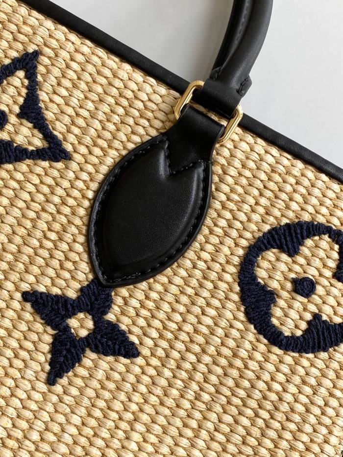  Handbag    Louis Vuitton  m57723   size  35 x 27 x 14   cm