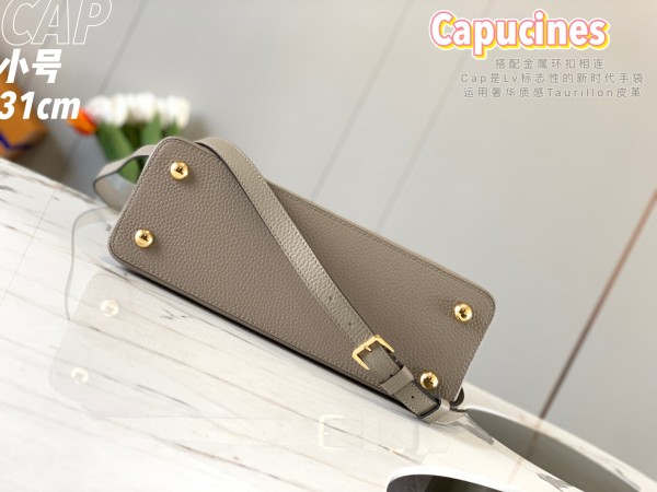  Handbag   Louis Vuitton   N92800  size  31.5 x 20.0 x 11.0  cm 