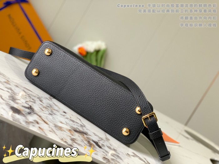  Handbag    Louis Vuitton   N92041  size   27.0 x 18.0 x 9.0  cm