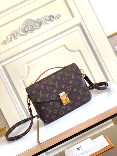LOUIS VUITTON Metis Pochette Monogram Brown M44875 size 25*7*19 cm