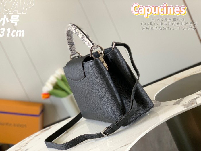  Handbag   Louis Vuitton   N92800   size  31.5 x 20.0 x 11.0  cm 