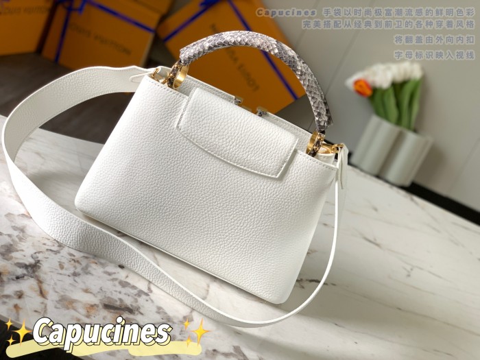  Handbag   Louis Vuitton  N97980  size   27.0 x 18.0 x 9.0  cm