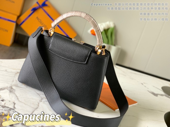  Handbag   Louis Vuitton  N97980  size  27.0 x 18.0 x 9.0  cm 