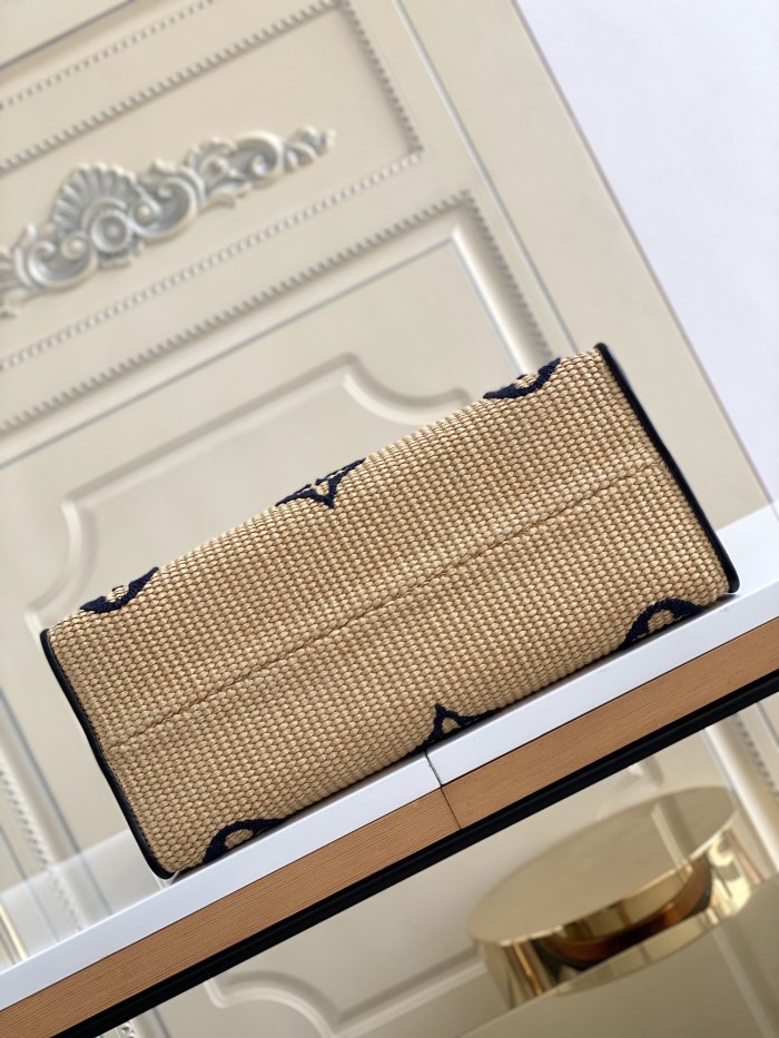  Handbag    Louis Vuitton  m57723   size  35 x 27 x 14   cm