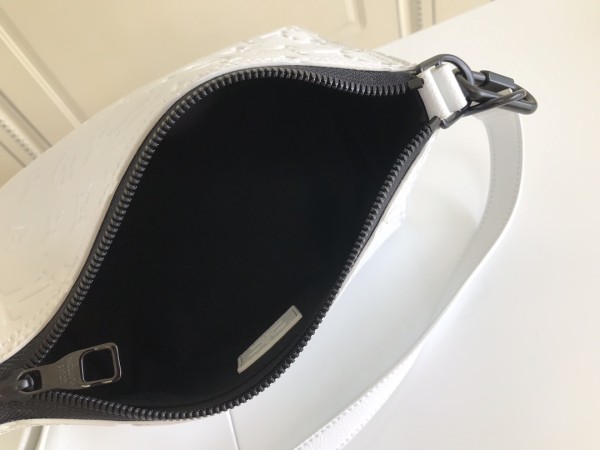 Handbag   Louis Vuitton   M55927  size   22*13*14   cm