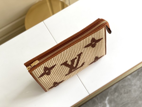  Handbag   Louis Vuitton  M80351  size   25x 20 x 5.5  cm