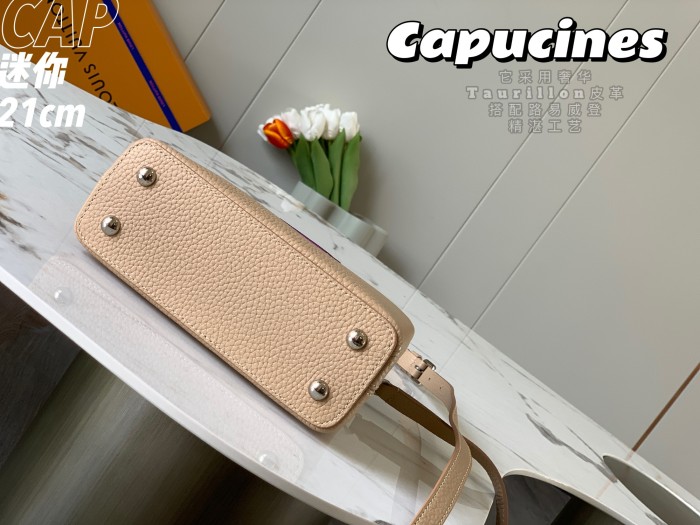 Handbag   Louis Vuitton  N94048  size  21*14*8  cm