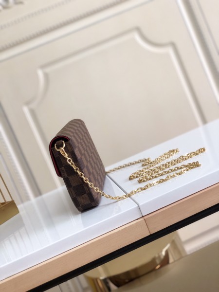 Handbag Louis Vuitton N63032 size 21*3*12 cm