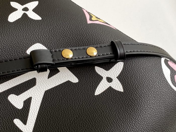 Handbag   Louis Vuitton   M45821   size  26.0 x 26.0 x 17.5  cm