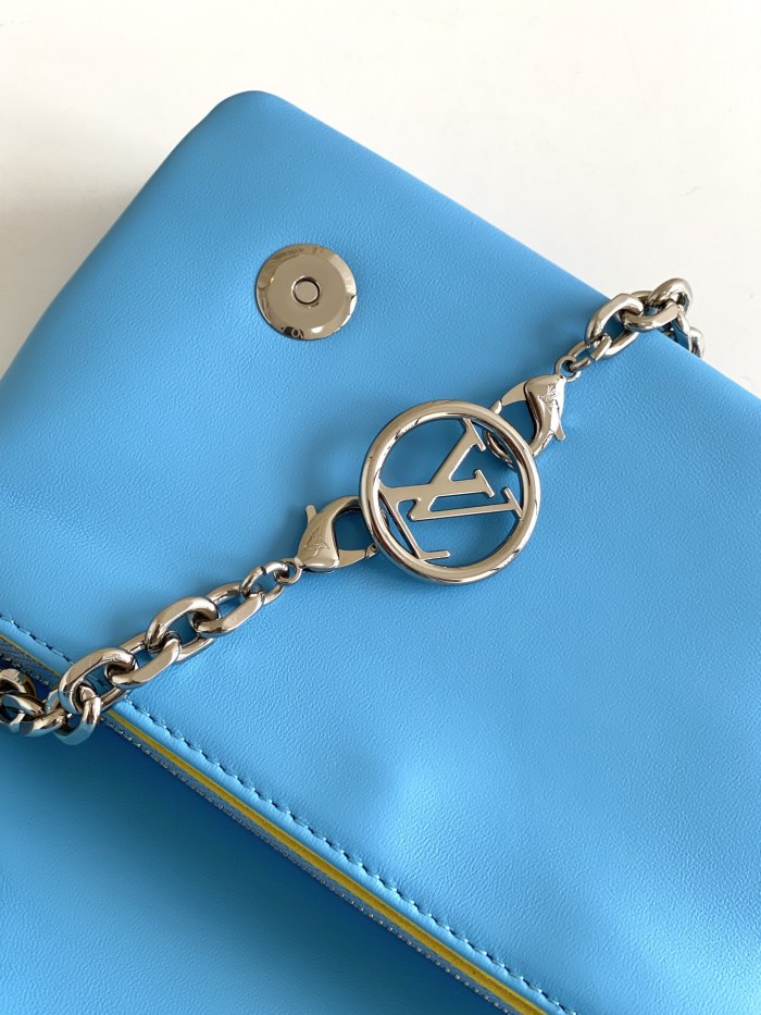  Handbag   Louis Vuitton   M80742  size  20 x 14 x 8  cm