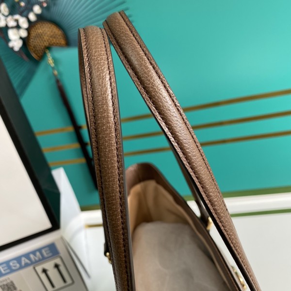  Handbag   Gucci   631685  size  38*28*14  cm