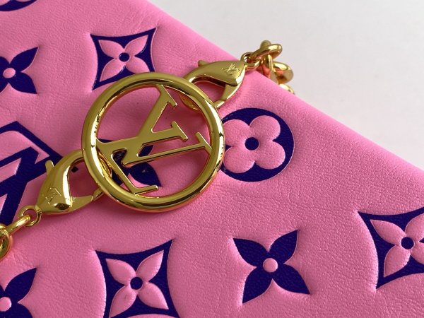  Handbag   Louis Vuitton  M80742   size  20 x 14 x 8  cm 