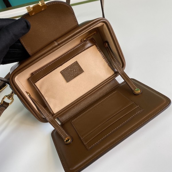  Handbag  Gucci  614368   size  18*10.5*6.5   cm