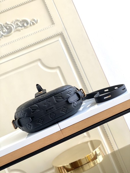  Handbag   Louis Vuitton   M45167   size  20x22.5x8  cm