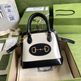  Handbag   Gucci  640716  size  20*19.5*7.5  cm
