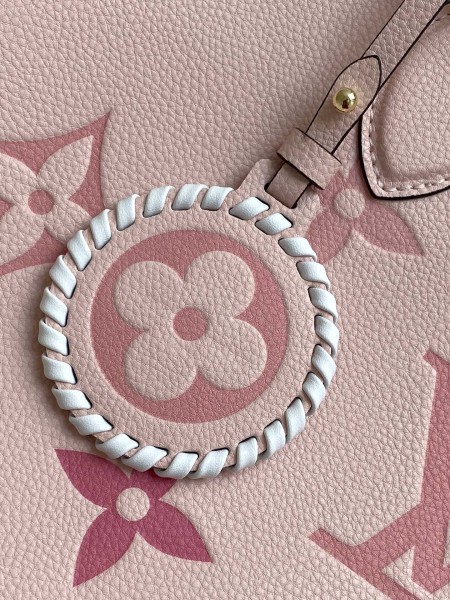  Handbag   Louis Vuitton  M45717   size  34*12*26  cm