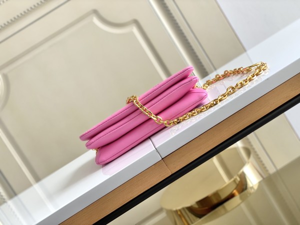  Handbag   Louis Vuitton  M80742   size  20 x 14 x 8  cm 