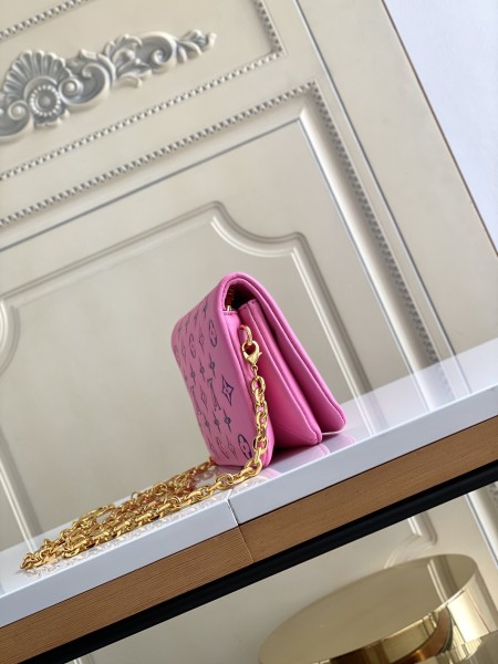  Handbag   Louis Vuitton  M80742   size  20 x 14 x 8  cm 