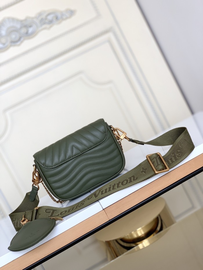 Handbag   Louis Vuitton  M56471  size   size  19/14/5  cm